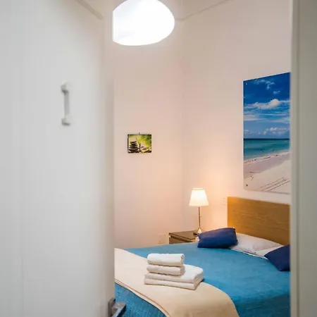 ベッド＆ブレックファスト サレルノ