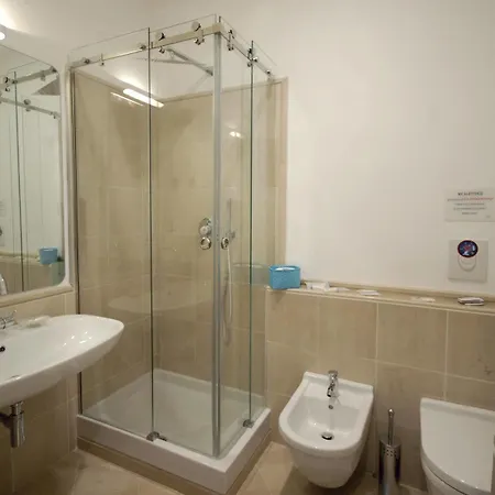 ベッド＆ブレックファスト 4* サレルノ