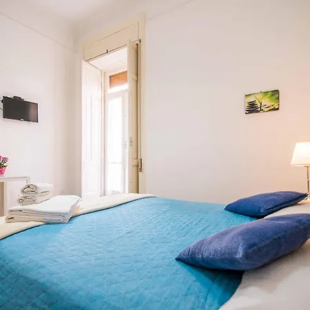 Bed&Breakfast Salerno Oda ve Kahvaltı