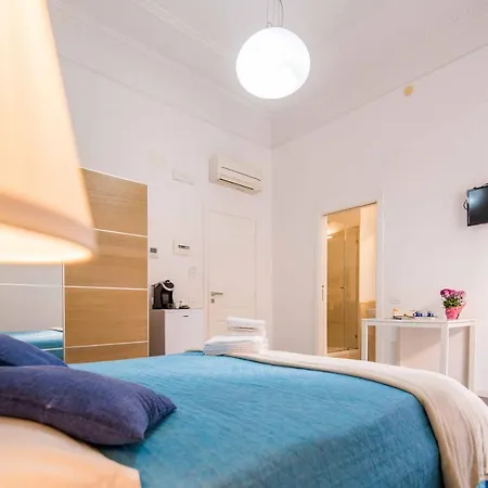Bed&Breakfast Salerno Oda ve Kahvaltı Salerno
