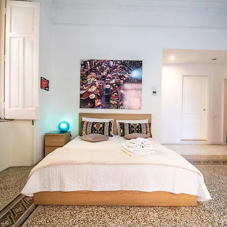 Bed&Breakfast Salerno Oda ve Kahvaltı Salerno