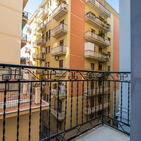 לינה וארוחת בוקר Bed&Breakfast Salerno 4*