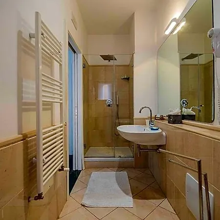 Bed&Breakfast Salerno Oda ve Kahvaltı